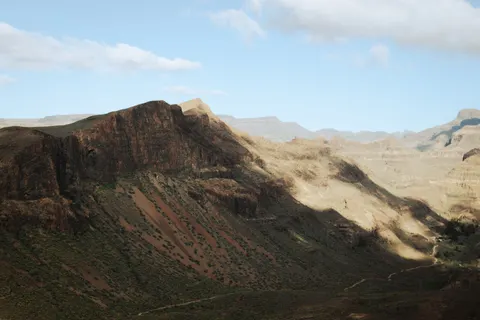 Hình nền Đỉnh núi lửa 4K · mountains · 3840×2560