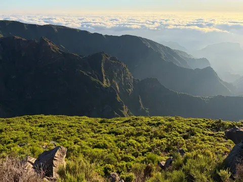 والپیپر قلهٔ آتشفشانی با کیفیت 4K · mountains · 3840×2880