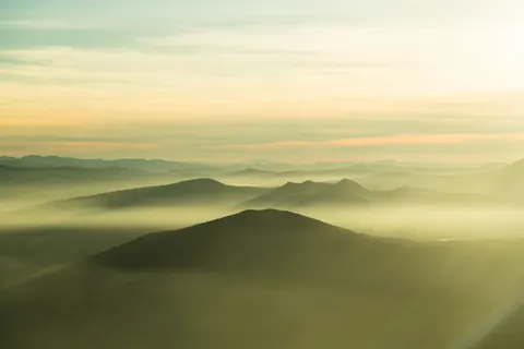 Golden Peak 4K Wallpaper · mountains · 3840×2561