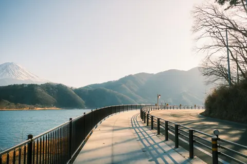 Fondo de pantalla Montañas 4K · mountains · 3840×2560