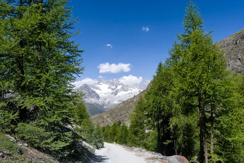 Berge 4K Hintergrundbild · mountains · 3840×2558