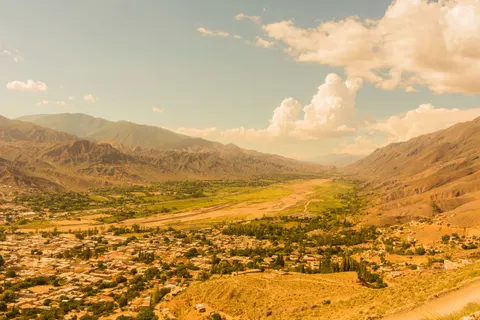 The Andes 4K Wallpaper · mountains · 3840×2560