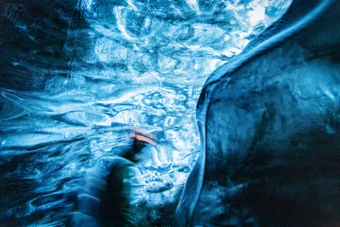 Diver 4K Wallpaper · underwater · 3840×2560