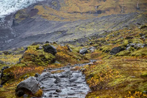 Iceland Falls 4K Wallpaper · waterfall · 3840×2561