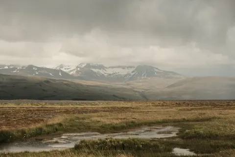 Iceland Falls 4K Wallpaper · waterfall · 3840×2560