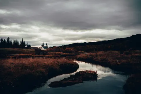 Iceland Falls 4K Wallpaper · waterfall · 3840×2560