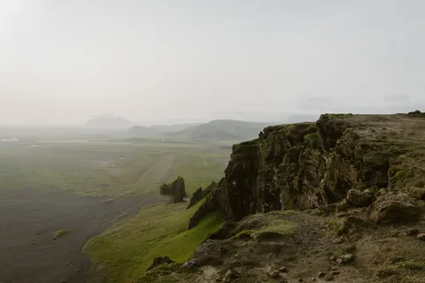 Iceland Falls 4K Wallpaper · waterfall · 3840×2560