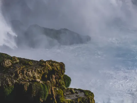 Iceland Falls 4K Wallpaper · waterfall · 3840×2880
