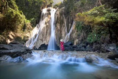 Tropical Falls 4K Wallpaper · tropical · 3840×2561