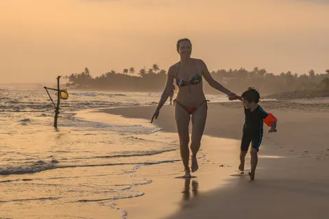 Tropikal Gün Batımı 4K Duvar Kağıdı · tropical · 3840×2560
