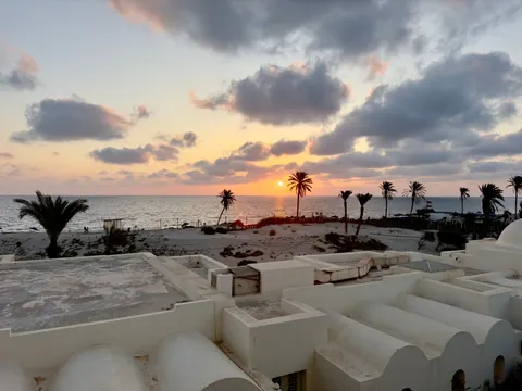 Tropical Sunset 4K Wallpaper · tropical · 3840×2880