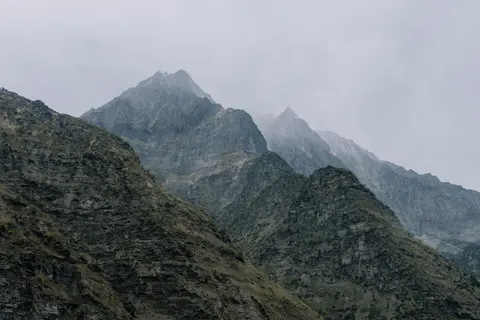 Dark Mountains 4K Wallpaper · dark · 3840×2560