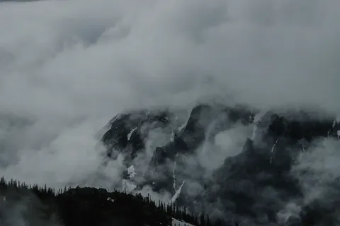 Dark Mountains 4K Wallpaper · dark · 3840×2560