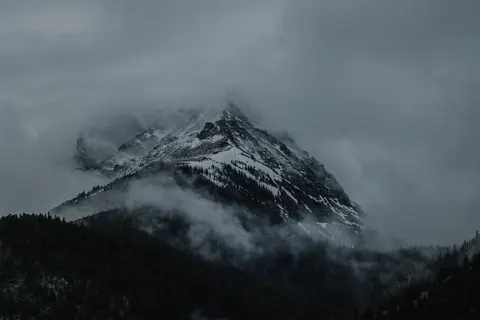 Dark Mountains 4K Wallpaper · dark · 3840×2560