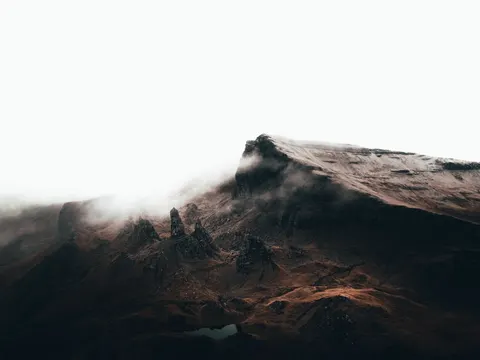 Dark Mountains 4K Wallpaper · dark · 3840×2880
