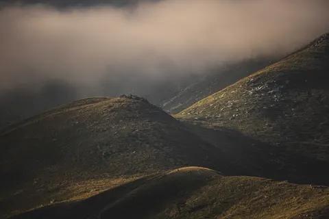 Dark Mountains 4K Wallpaper · dark · 3840×2560