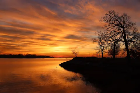 Sunset Silhouette 4K Wallpaper · sunset · 3840×2561