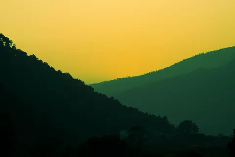 Sunset Mountains 4K Wallpaper · sunset · 3840×2560