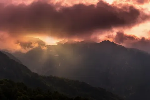 Sunset Mountains 4K Wallpaper · sunset · 3840×2560