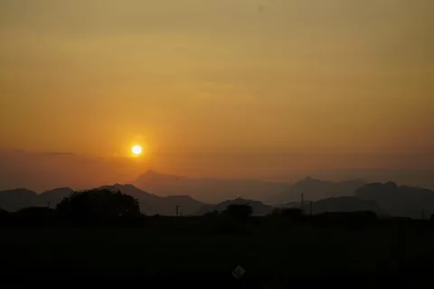 Sunset Mountains 4K Wallpaper · sunset · 3840×2560