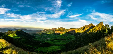 Sunset Mountains 4K Wallpaper · sunset · 3840×1845
