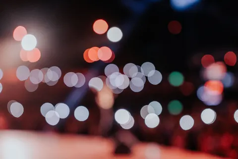 Fondo de pantalla Luces bokeh 4K · abstract · 3840×2560