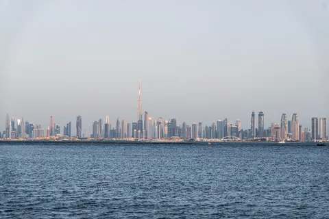 Dubai Skyline 4K Wallpaper · city · 3840×2560