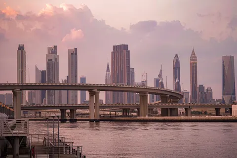 Dubai Skyline 4K Wallpaper · city · 3840×2560