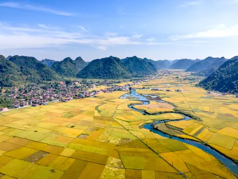 Aerial River 4K Wallpaper · aerial · 3840×2880