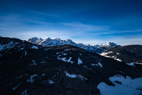 Winter Mountains 4K Wallpaper · winter · 3840×2560