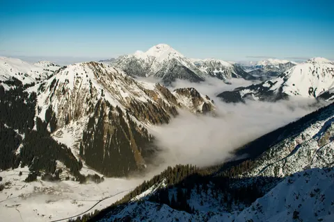 Winter Mountains 4K Wallpaper · winter · 3840×2560