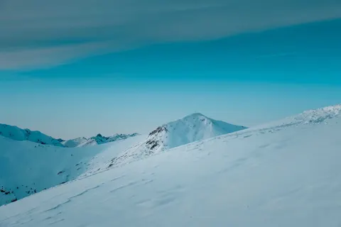 Winter Mountains 4K Wallpaper · winter · 3840×2560
