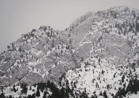 Winter Mountains 4K Wallpaper · winter · 3840×2698