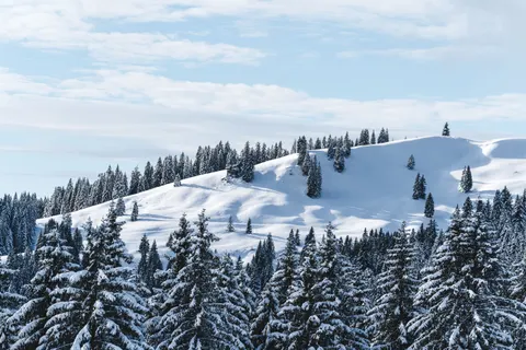 Winter Mountains 4K Wallpaper · winter · 3840×2560