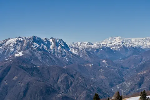 Winter Mountains 4K Wallpaper · winter · 3840×2558