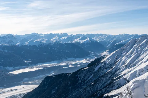 Winter Mountains 4K Wallpaper · winter · 3840×2560