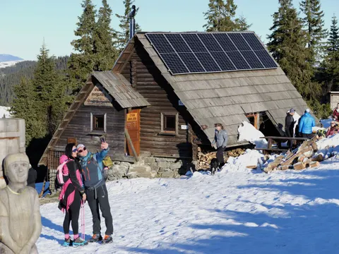 Winter Cabin 4K Wallpaper · winter · 3840×2883
