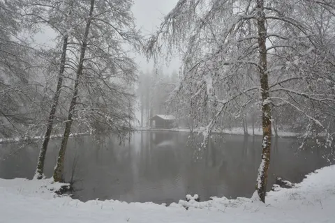 Winter Cabin 4K Wallpaper · winter · 3840×2560