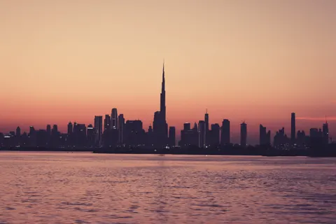 Dubai Skyline 4K Wallpaper · city · 3840×2560
