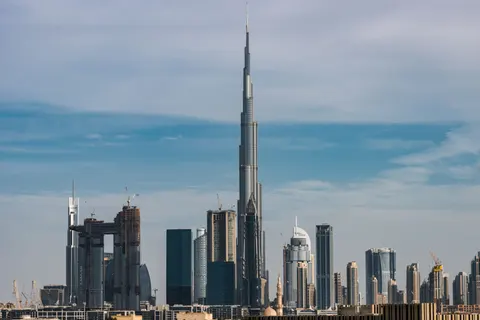 Dubai Skyline 4K Wallpaper · city · 3840×2560