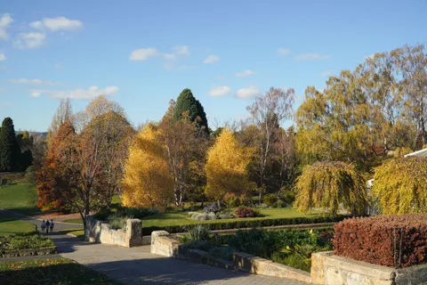 秋日公园 4K壁纸 · autumn · 3840×2560