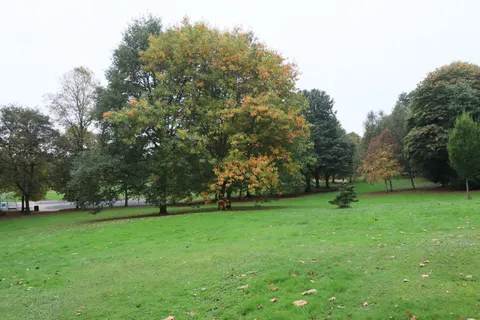 Autumn Park 4K Wallpaper · autumn · 3840×2560