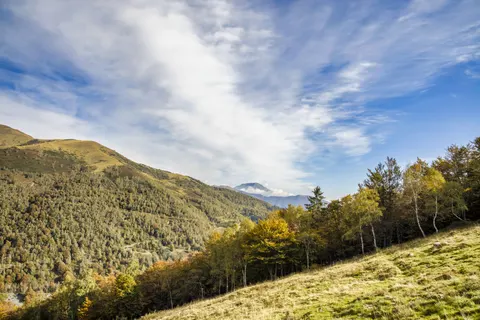 Autumn Mountains 4K Wallpaper · autumn · 3840×2561
