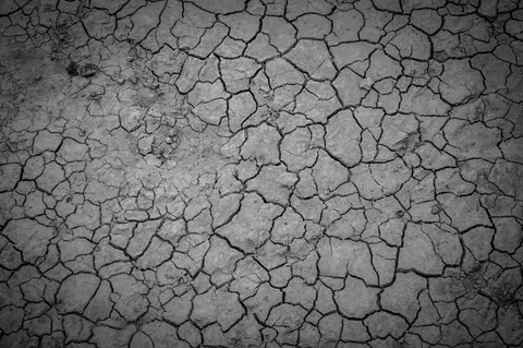 Cracked Paint 4K Wallpaper · textures · 3840×2555