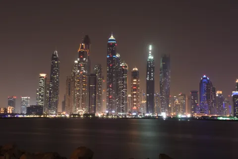 Dubai Skyline 4K Wallpaper · city · 3840×2560