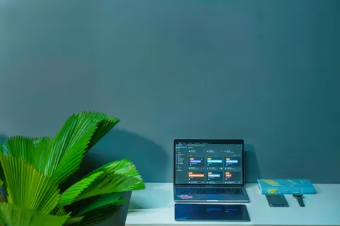 Code Screen 4K Wallpaper · technology · 3840×2560