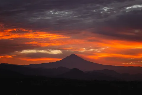 Fondo de pantalla Volcán 4K · nature · 3840×2560