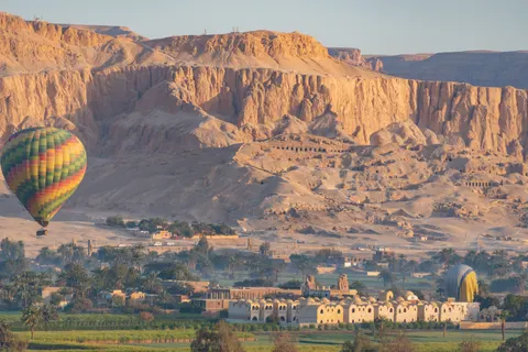Pyramids 4K Wallpaper · travel · 3840×2563
