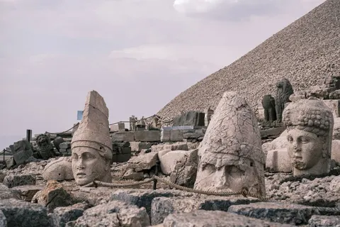 Pyramids 4K Wallpaper · travel · 3840×2560