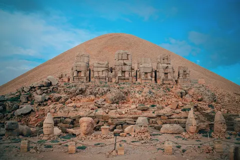 Pyramids 4K Wallpaper · travel · 3840×2560
